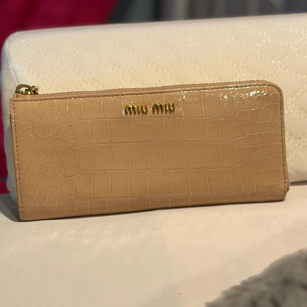 Miu Miu Crocodile-Embossed Leather Continental Wallet Long